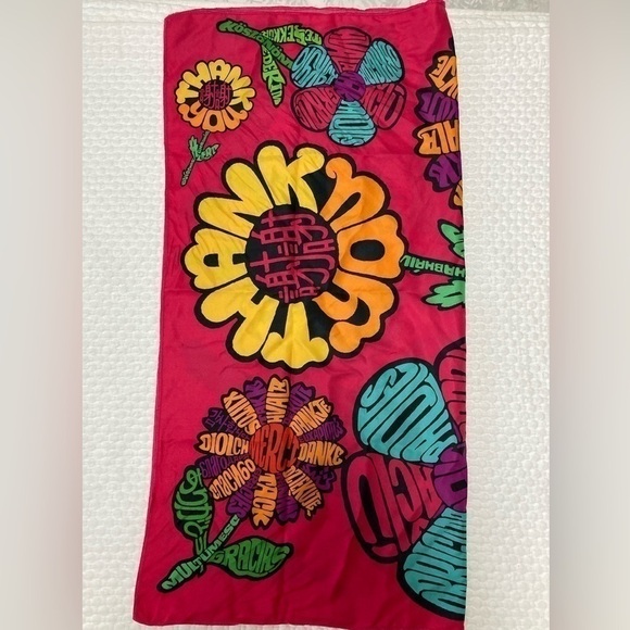 Lush SCARF - Size: 28” X 28” - Picture 4 of 5